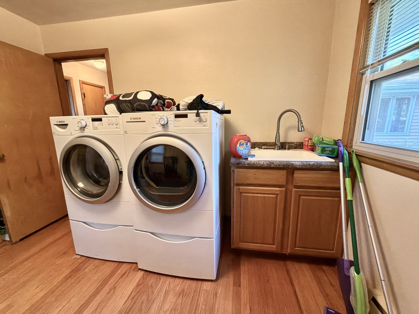 37235 N Hillside Drive Property Photo 12