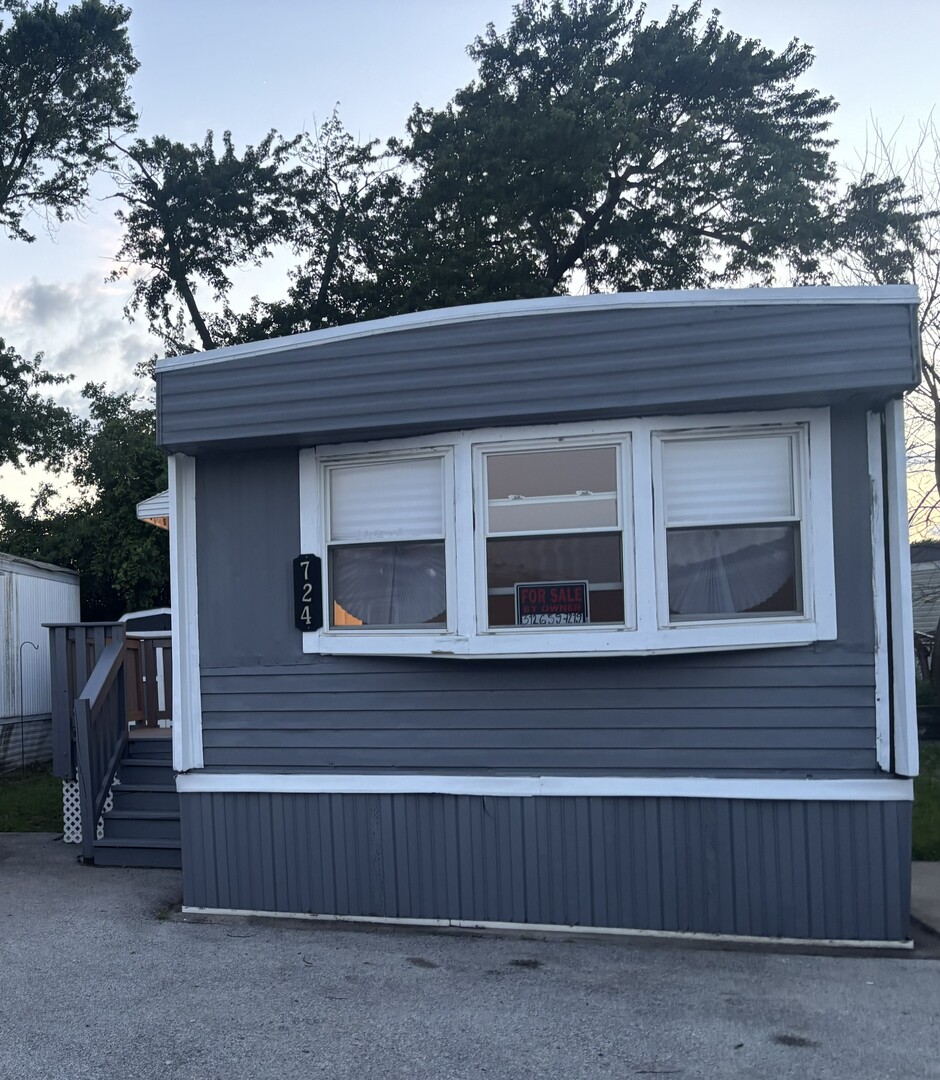 8800 Harlem Avenue 724 Property Photo 1