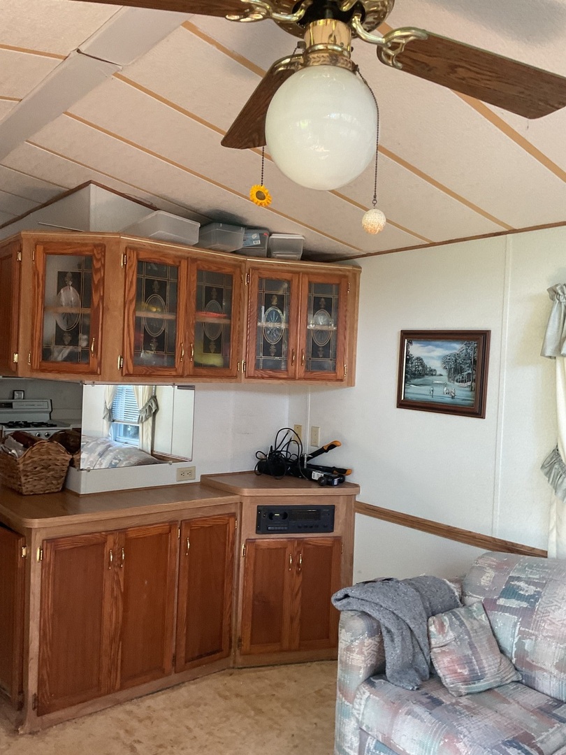 184 Windward Property Photo 5