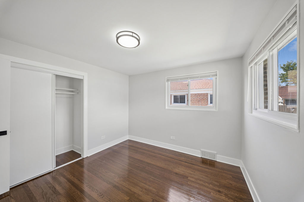 4150 W 83rd Street Property Photo 11