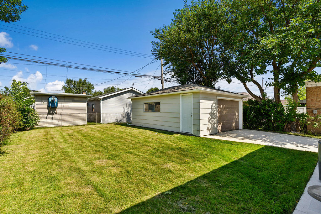 4150 W 83rd Street Property Photo 19