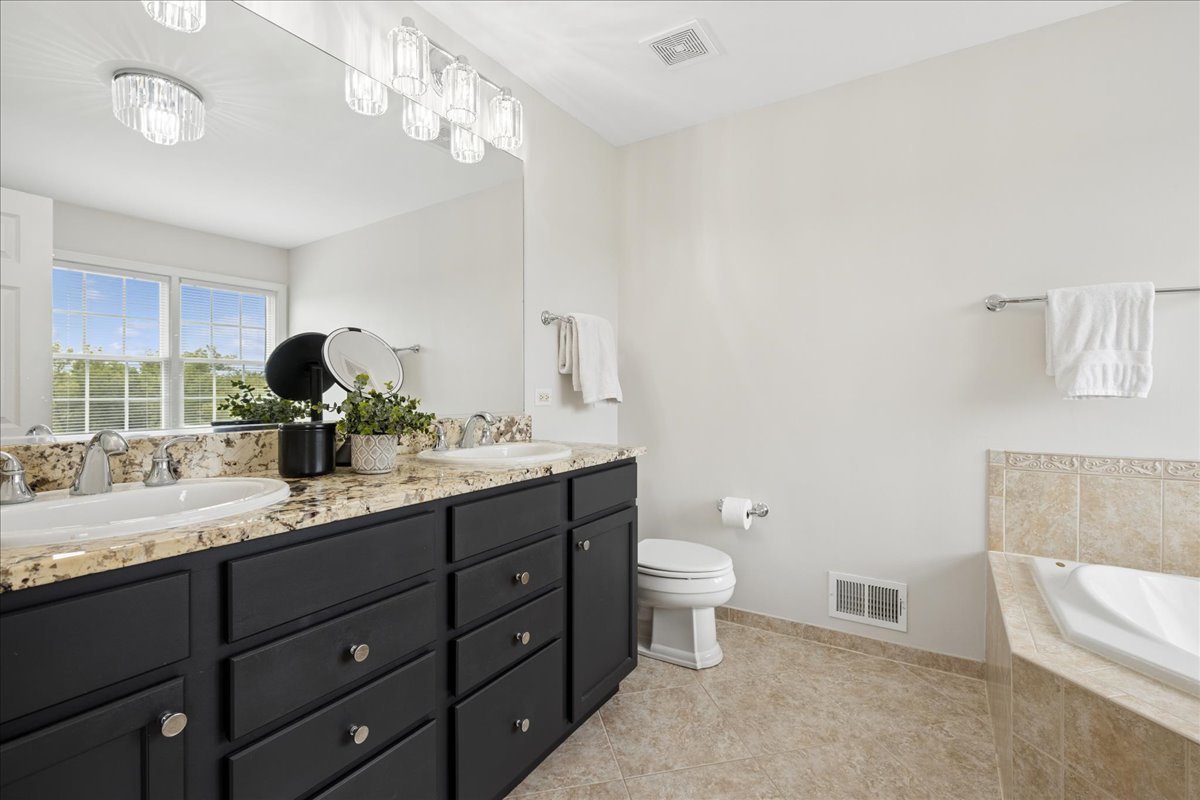 17 Harborside Way Property Photo 11