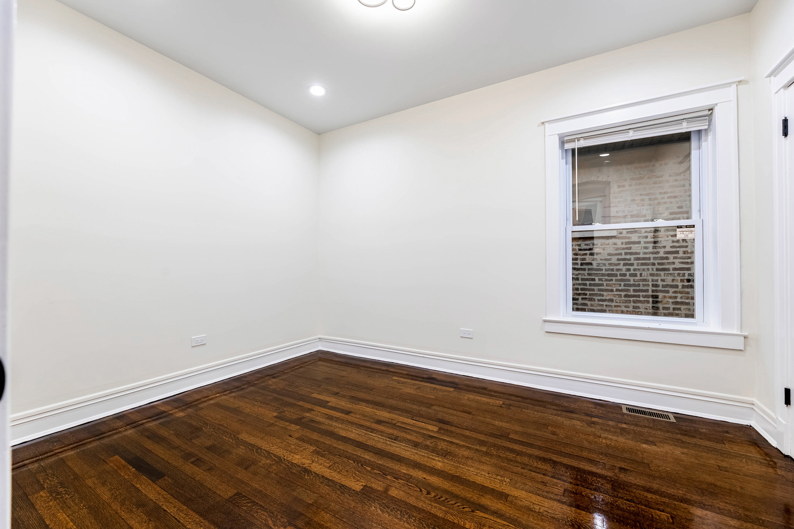 8140 S Elizabeth Street Property Photo 15