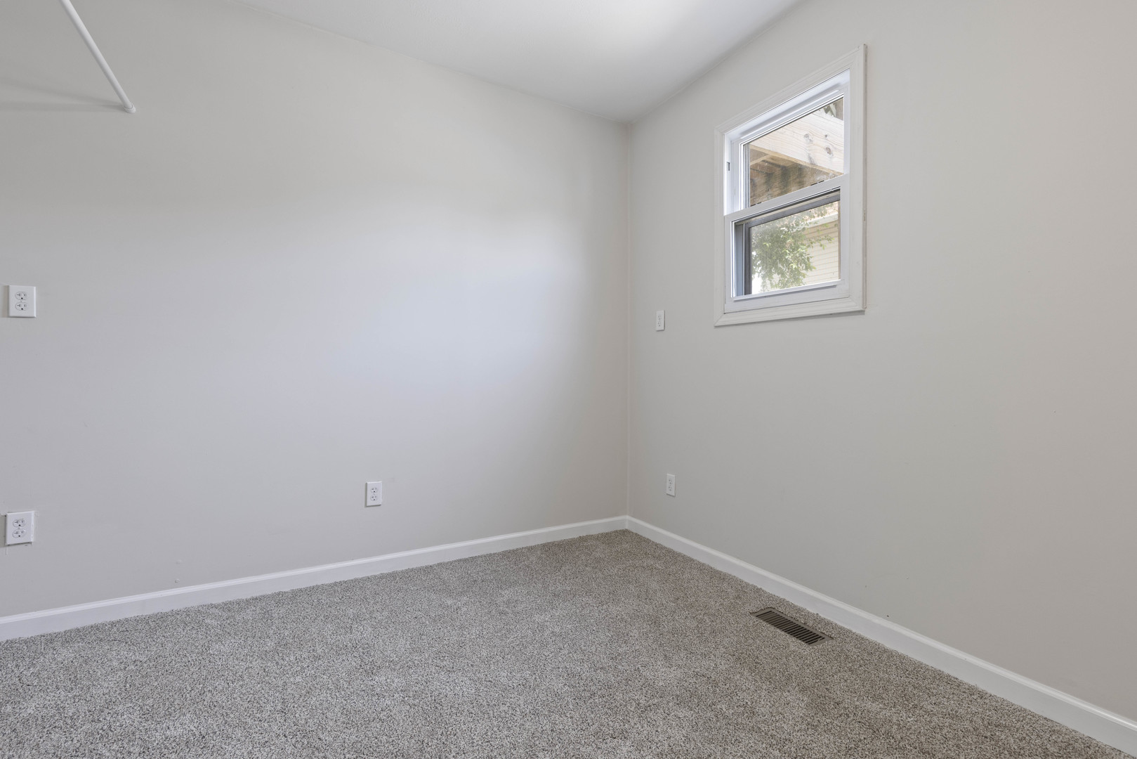 135 S 8th Street Property Photo 9