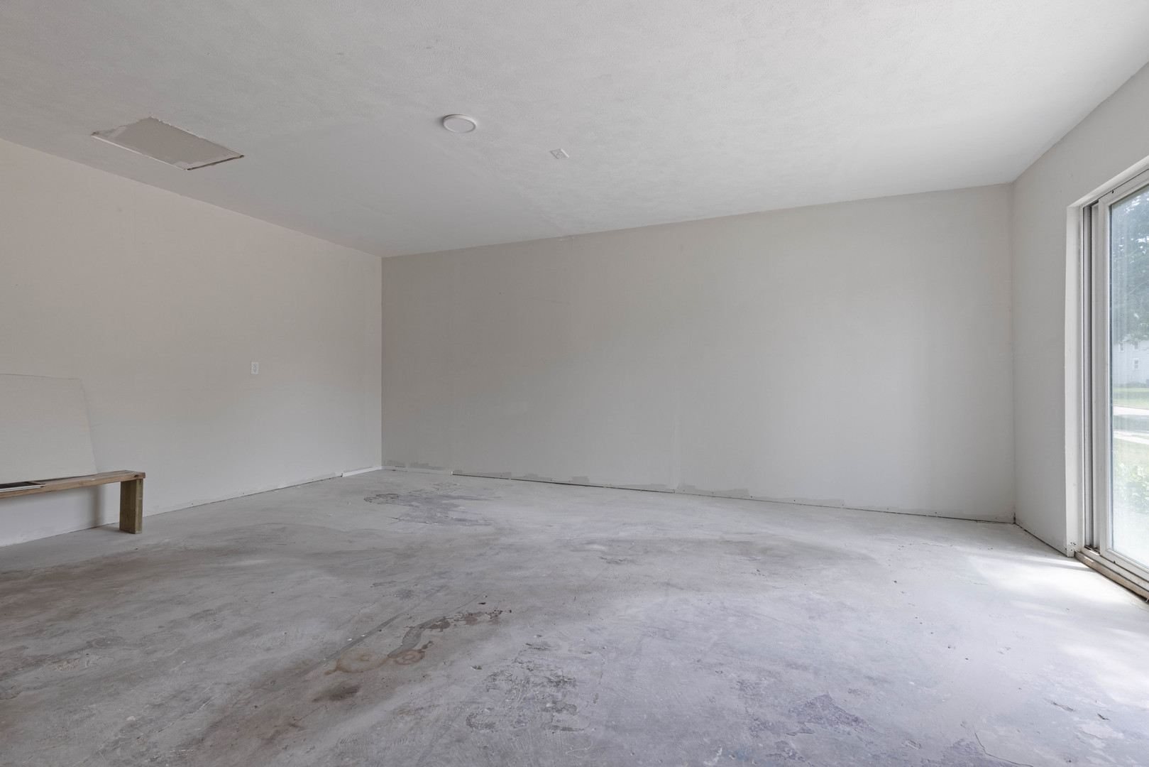 135 S 8th Street Property Photo 12