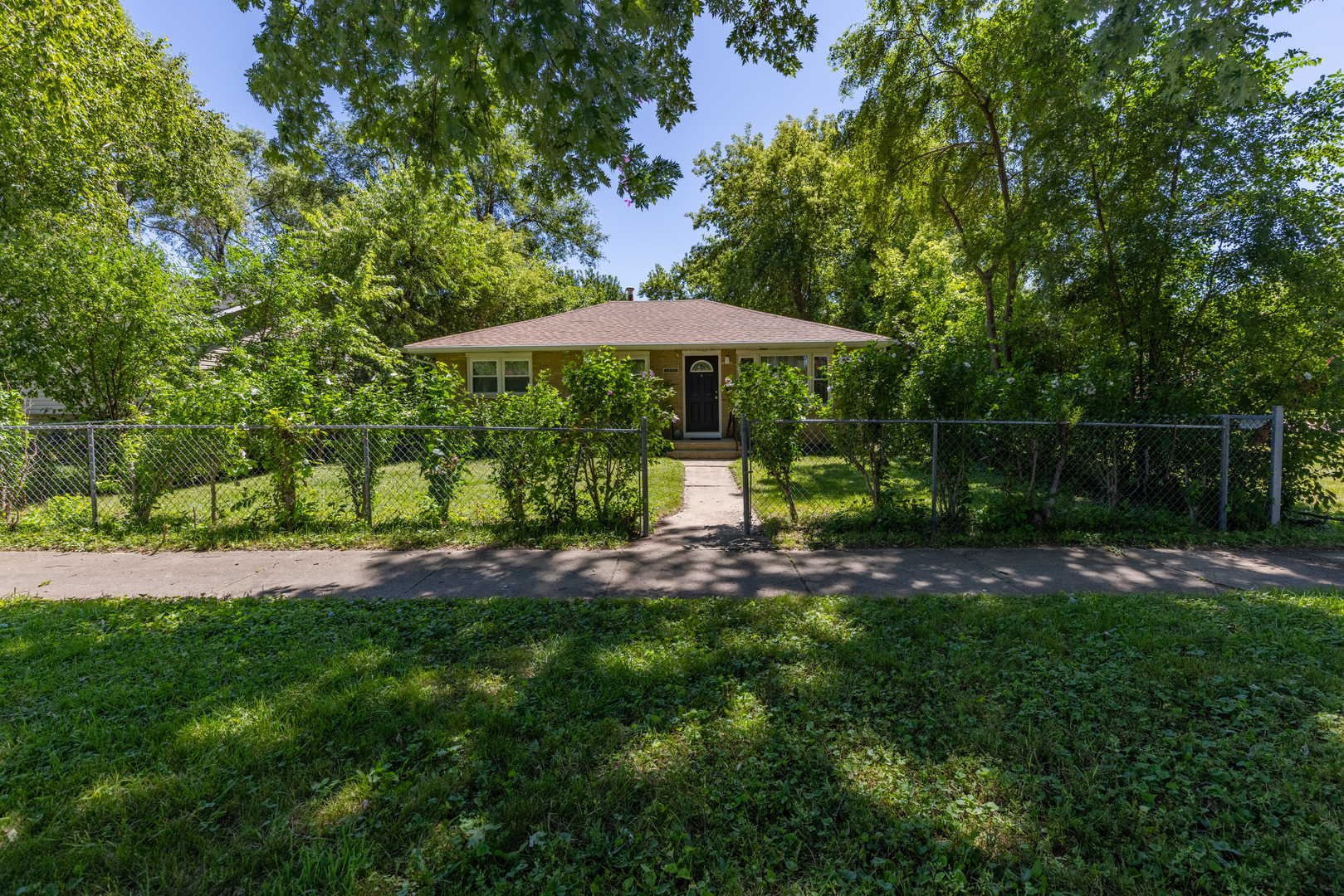 2207 Carmel Boulevard Property Photo 2