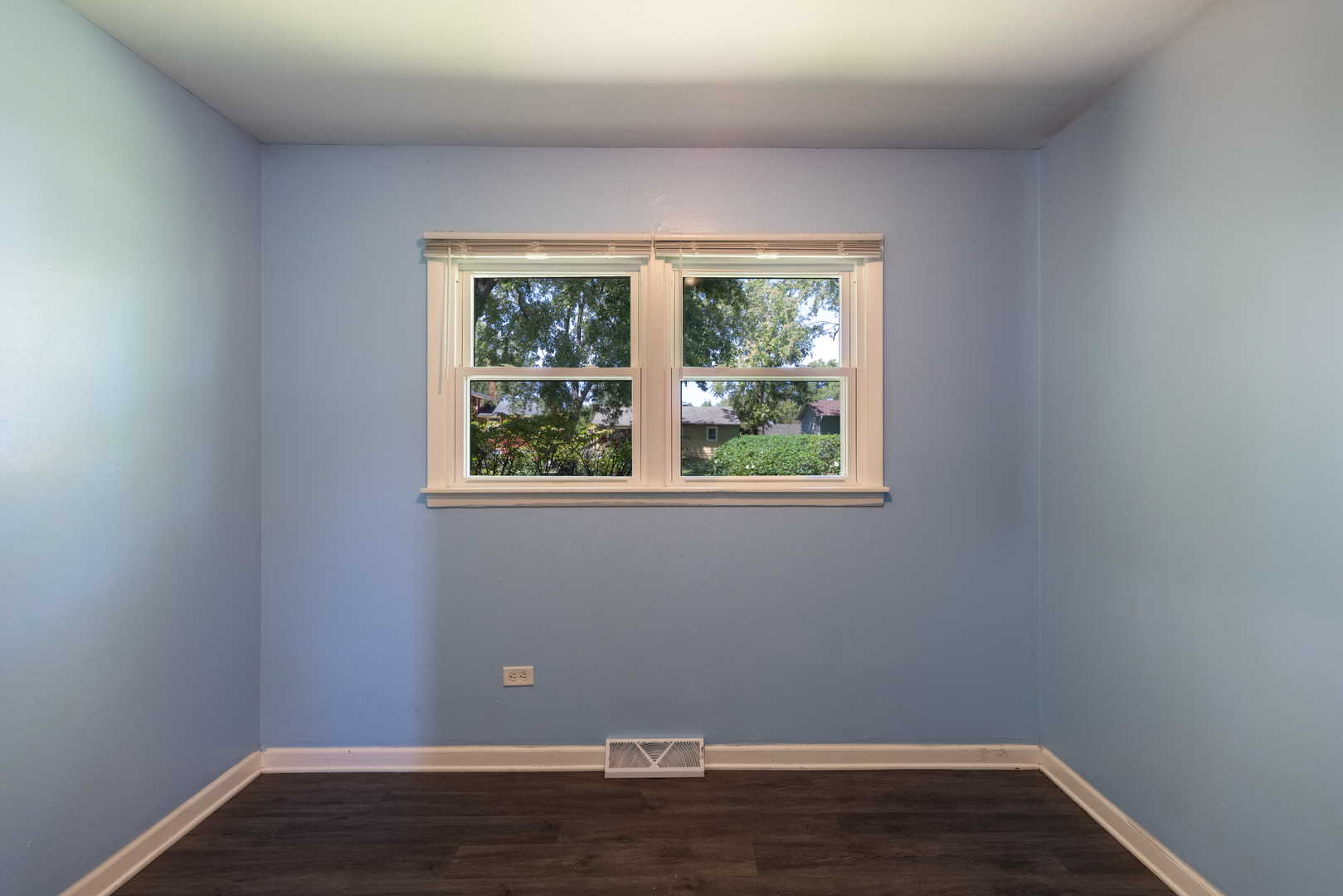 2207 Carmel Boulevard Property Photo 9