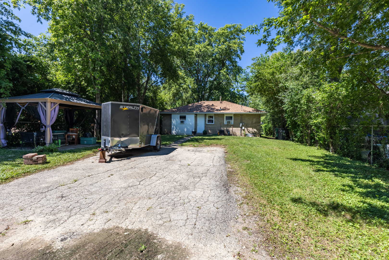 2207 Carmel Boulevard Property Photo 18