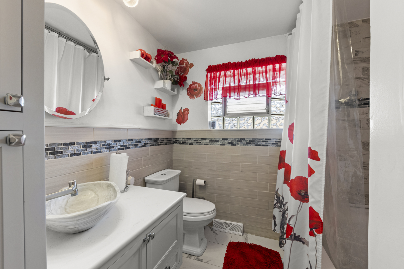 5902 W Maple Avenue Property Photo 12