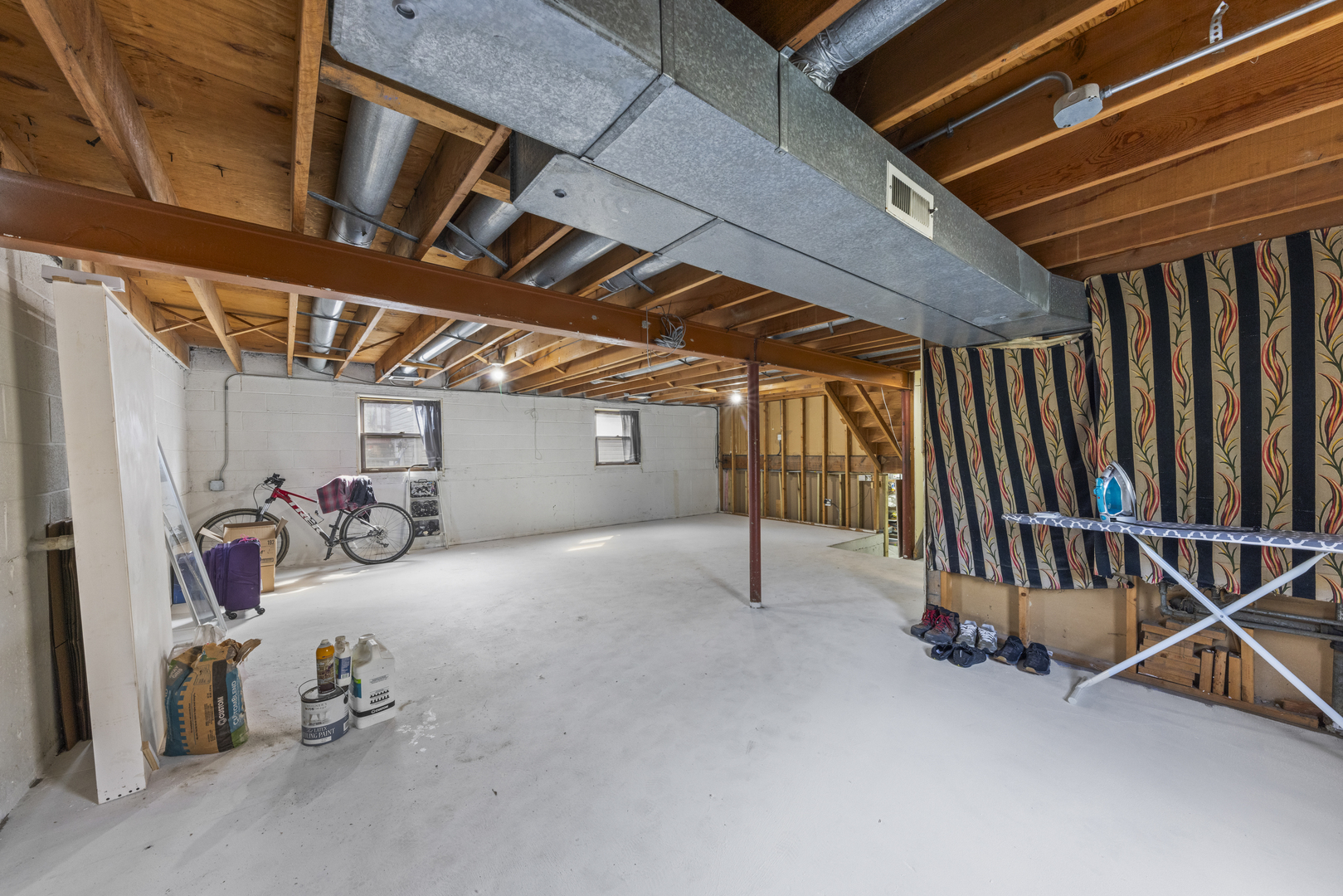 5902 W Maple Avenue Property Photo 18
