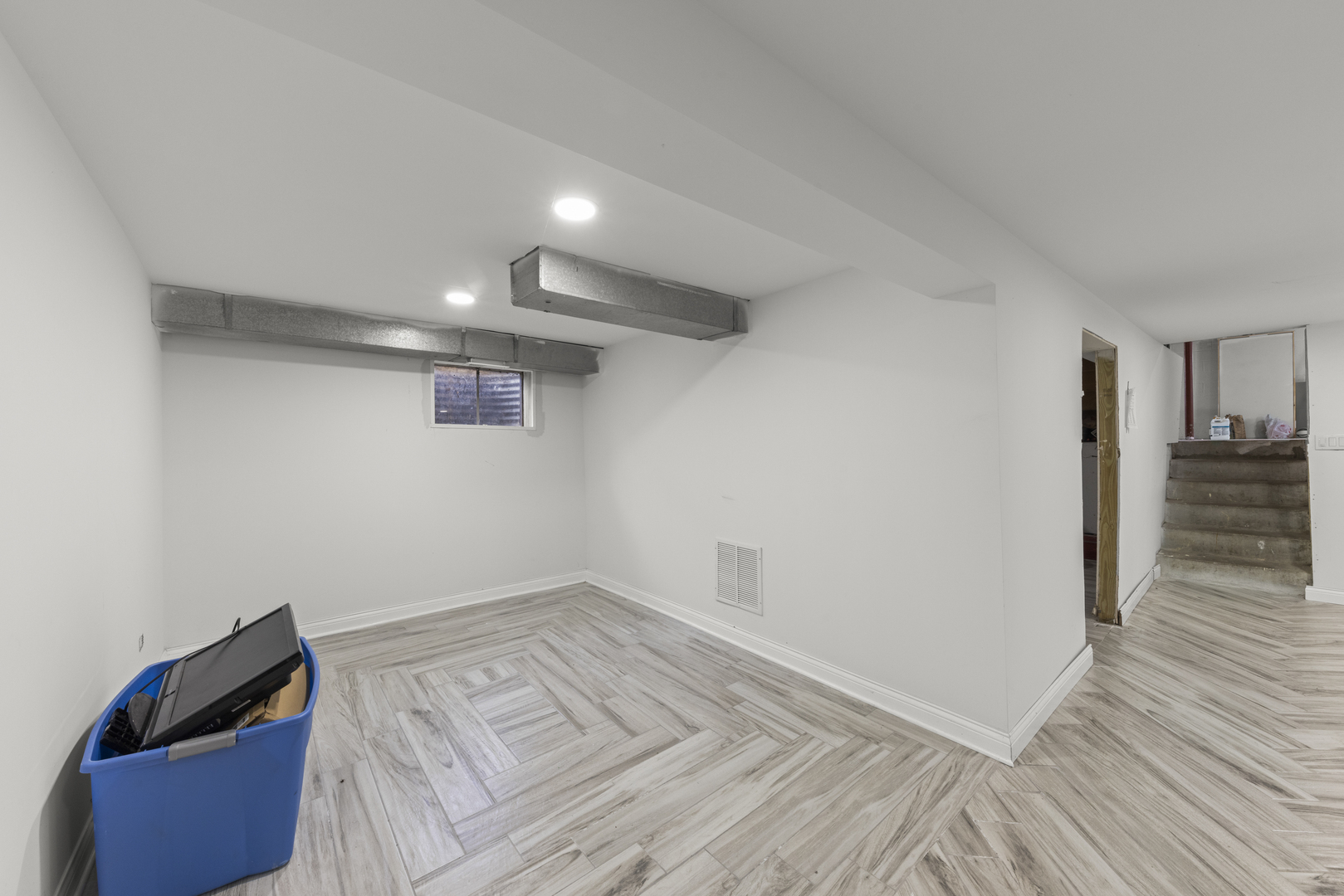 5902 W Maple Avenue Property Photo 21