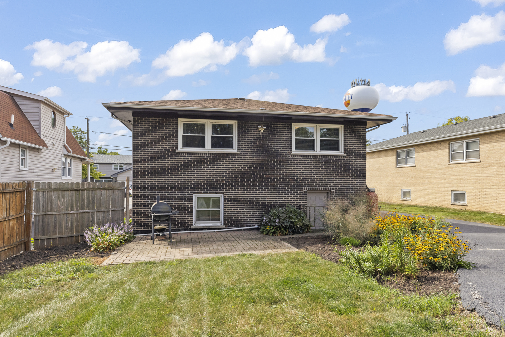 5902 W Maple Avenue Property Photo 24