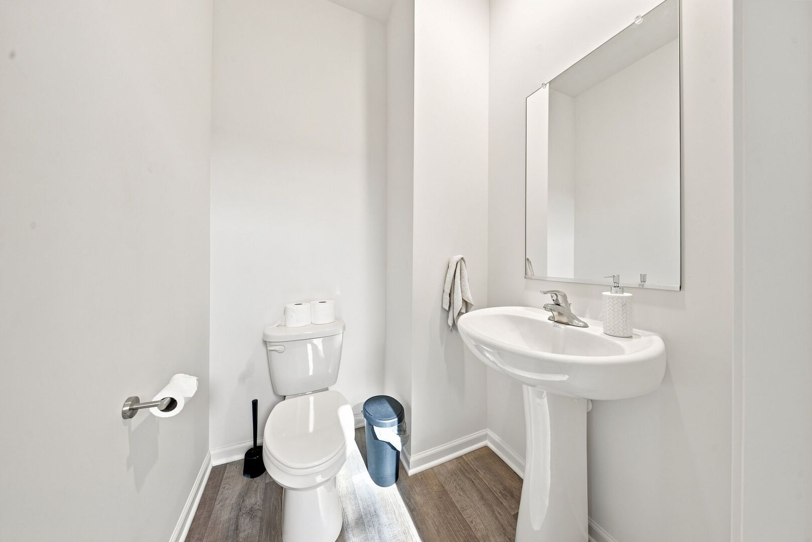 2642 Seeley Street Property Photo 12