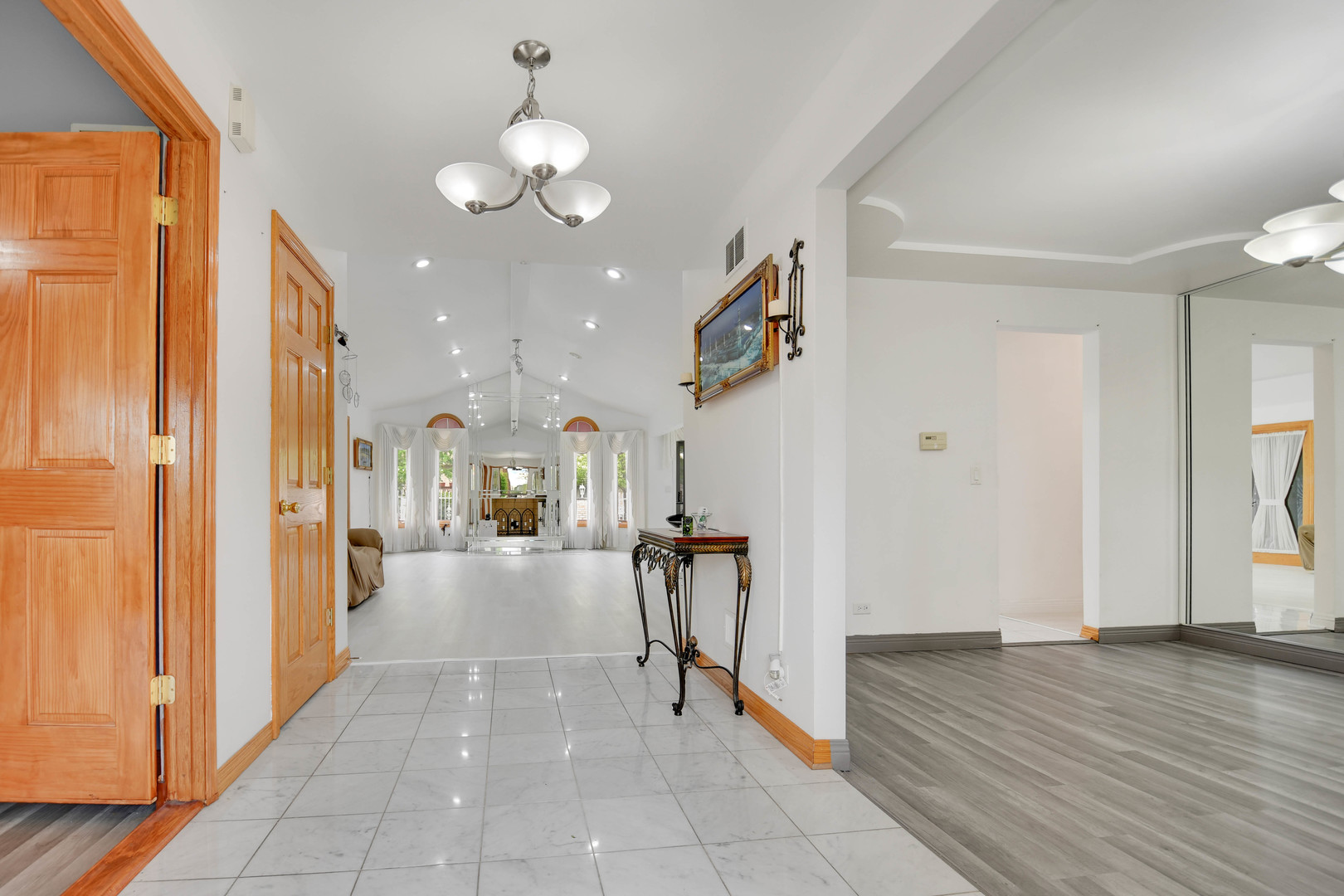 14650 Lamon Avenue Property Photo 2