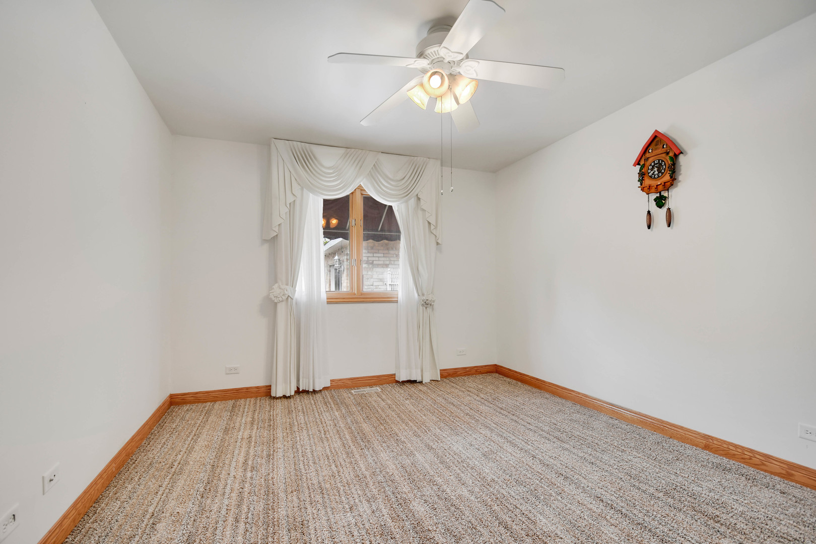 14650 Lamon Avenue Property Photo 23