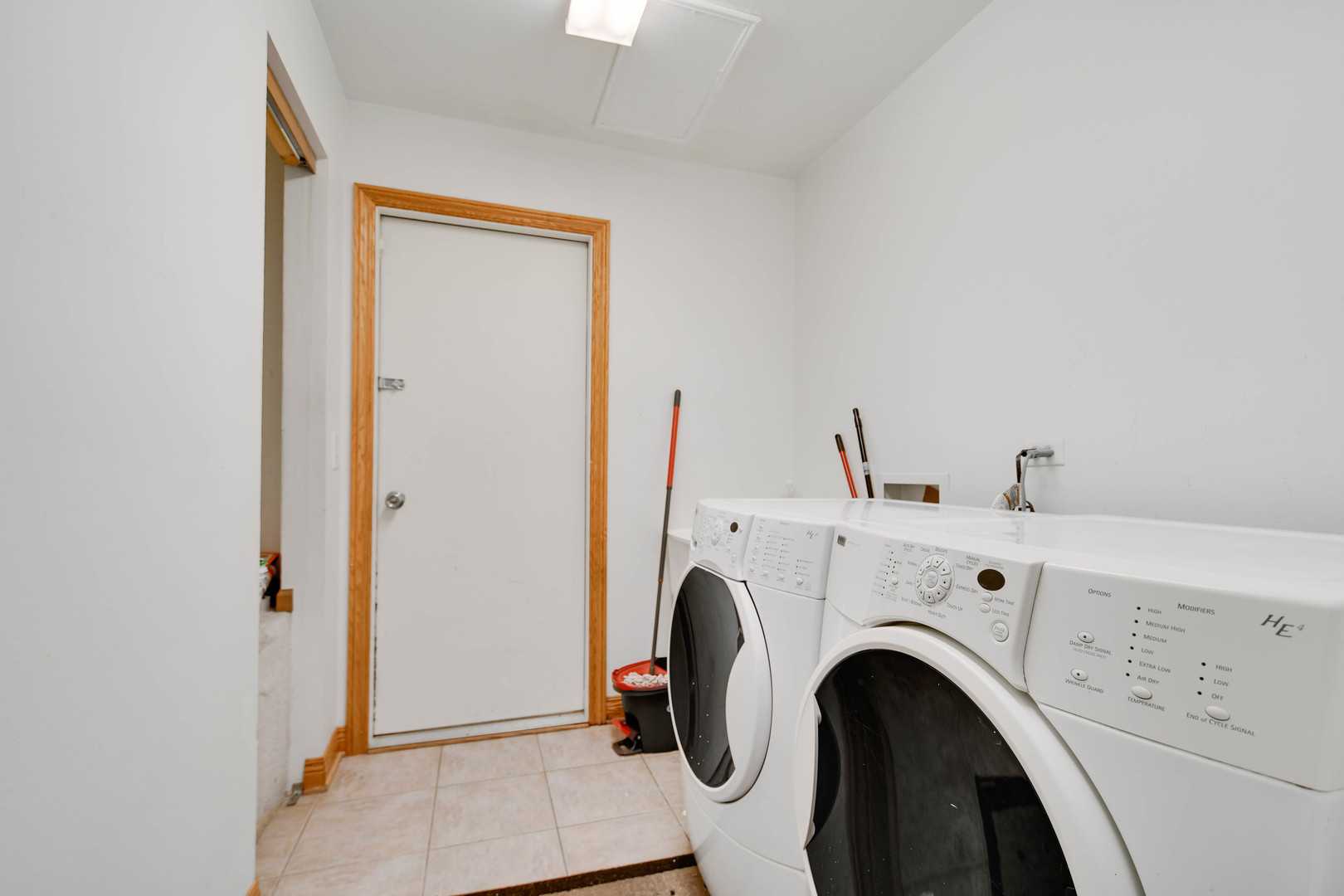 14650 Lamon Avenue Property Photo 25
