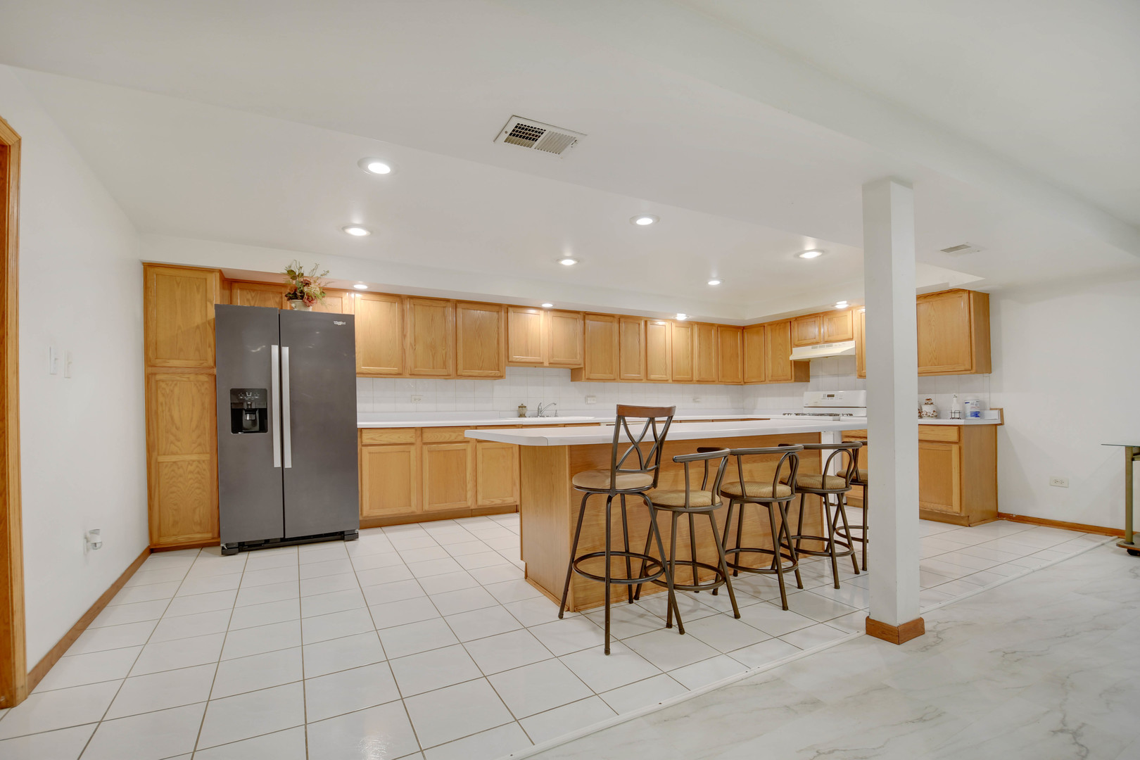 14650 Lamon Avenue Property Photo 28
