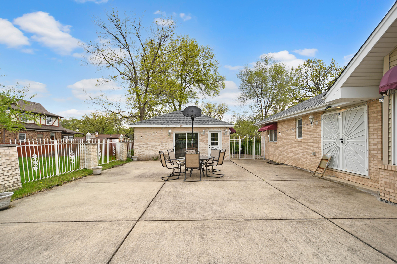 14650 Lamon Avenue Property Photo 39
