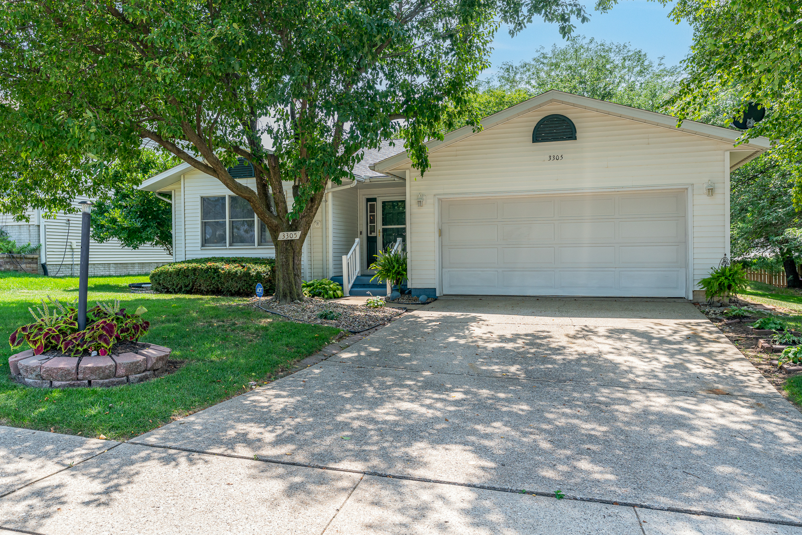 3305 W 66th Street Property Photo 1