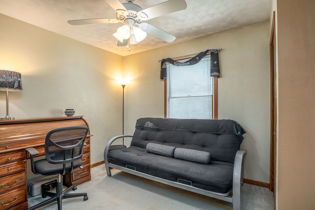 3305 W 66th Street Property Photo 7