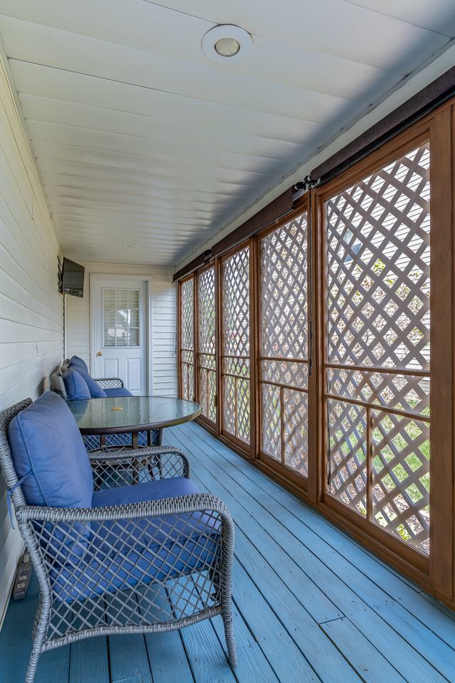 3305 W 66th Street Property Photo 19