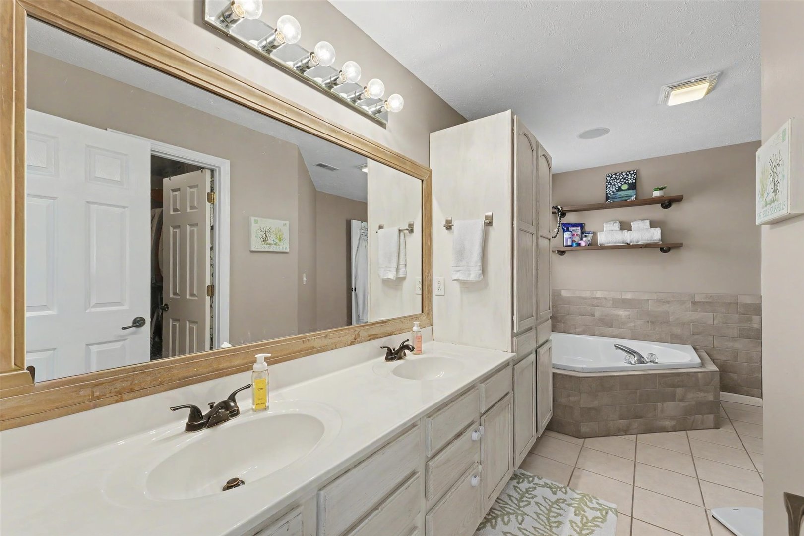 1103 Birkdale Drive Property Photo 32
