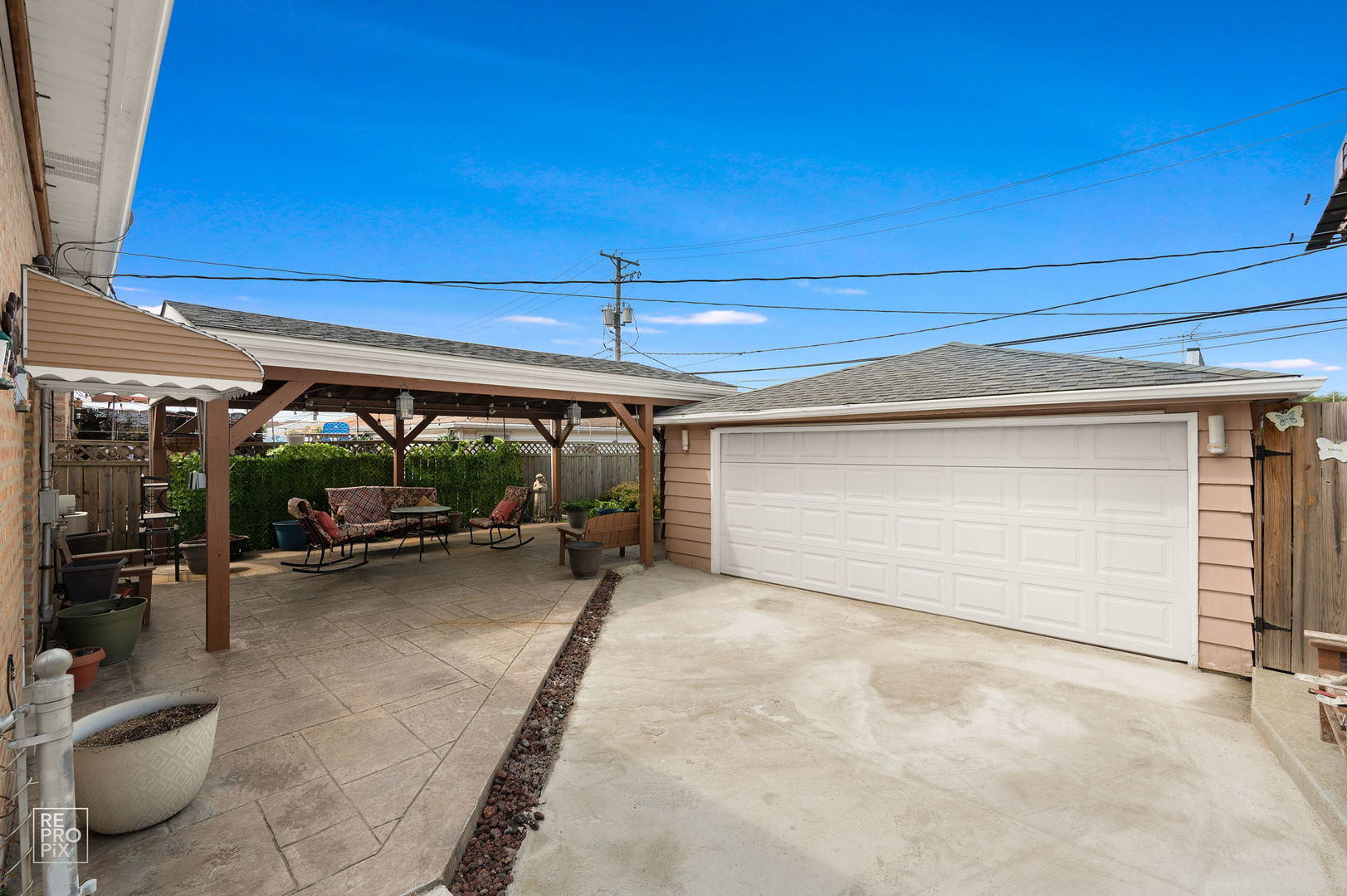 8534 S Keating Avenue Property Photo 25