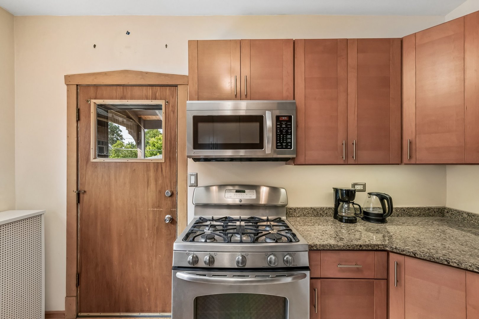 937 N Harvey Avenue Property Photo 10