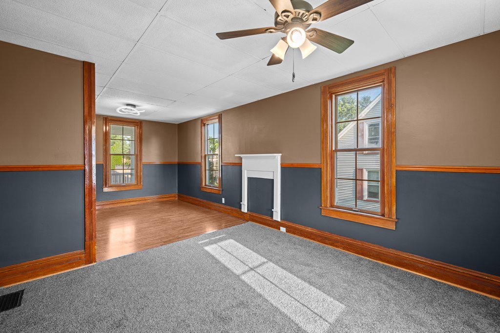 226 S Park Street Property Photo 6