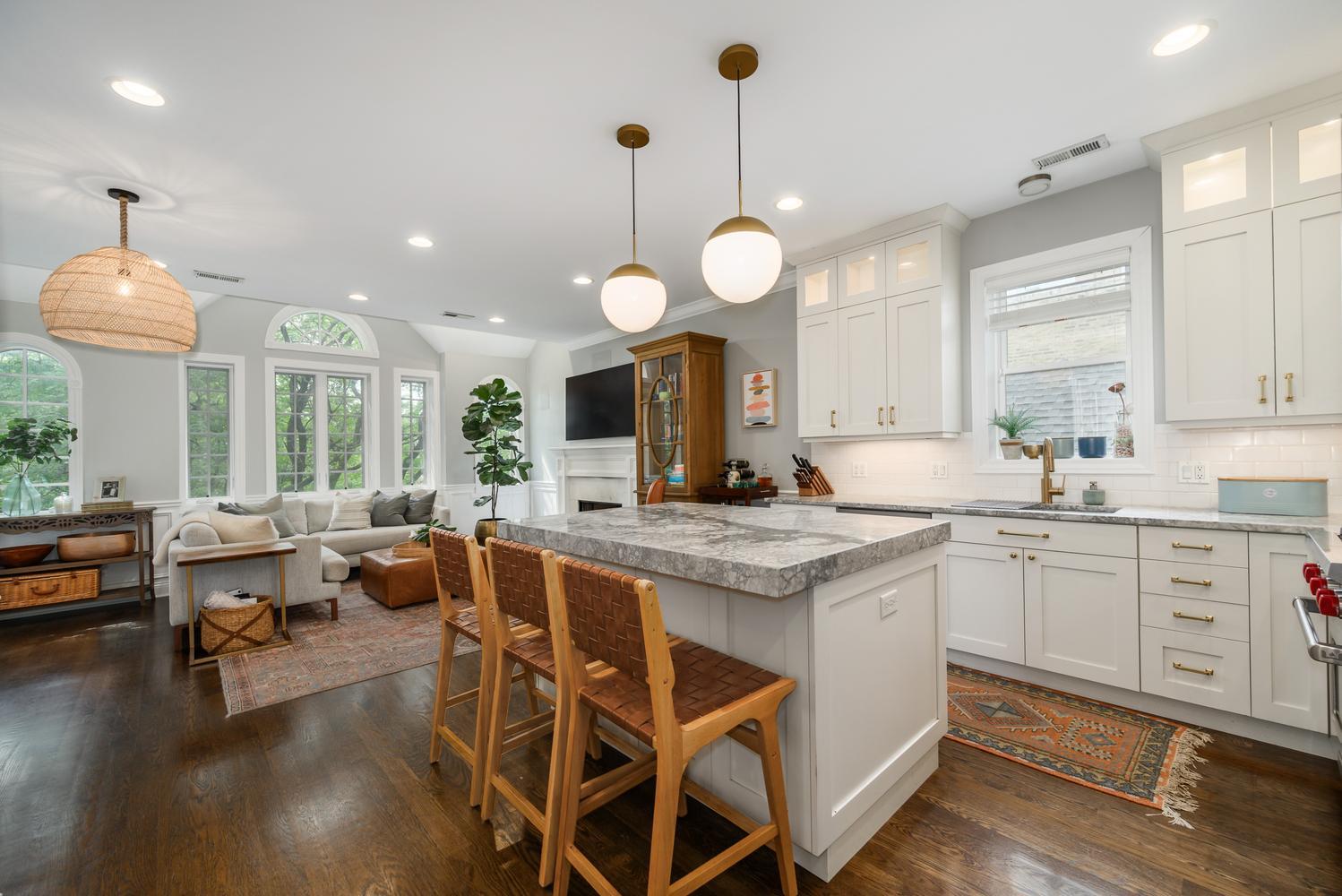 2019 N Racine Avenue 3 Property Photo 7