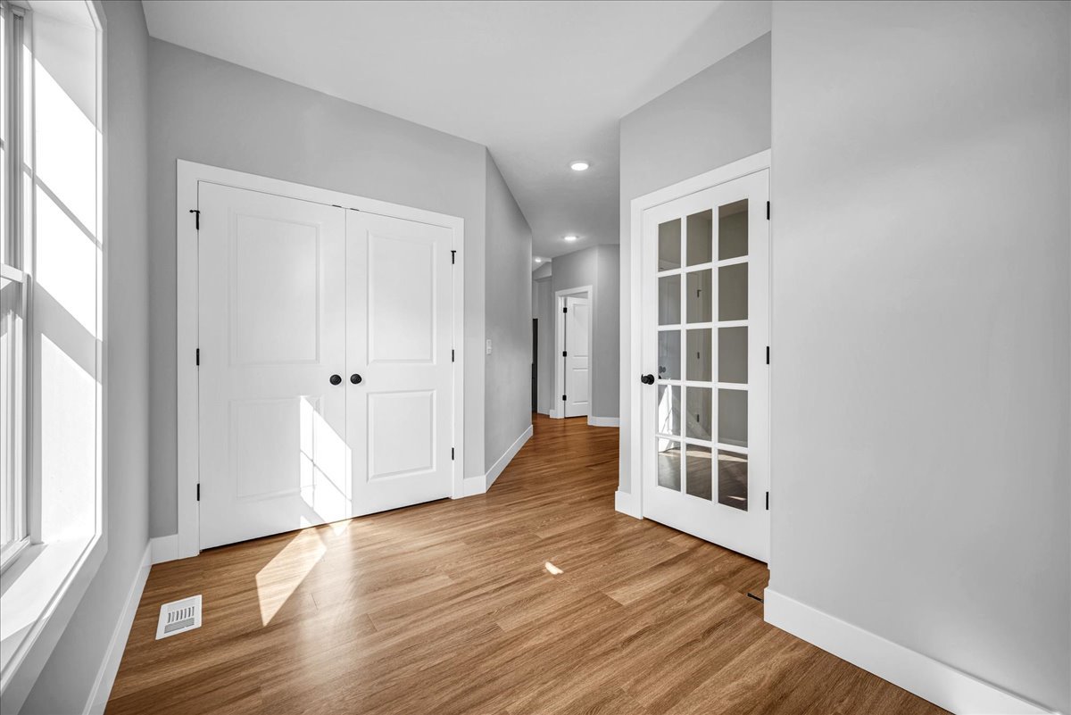 1807 Glenbridge Road Property Photo 3
