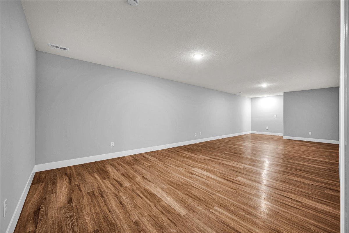 1807 Glenbridge Road Property Photo 17