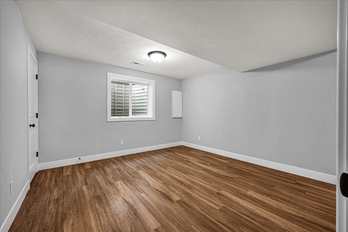1807 Glenbridge Road Property Photo 21