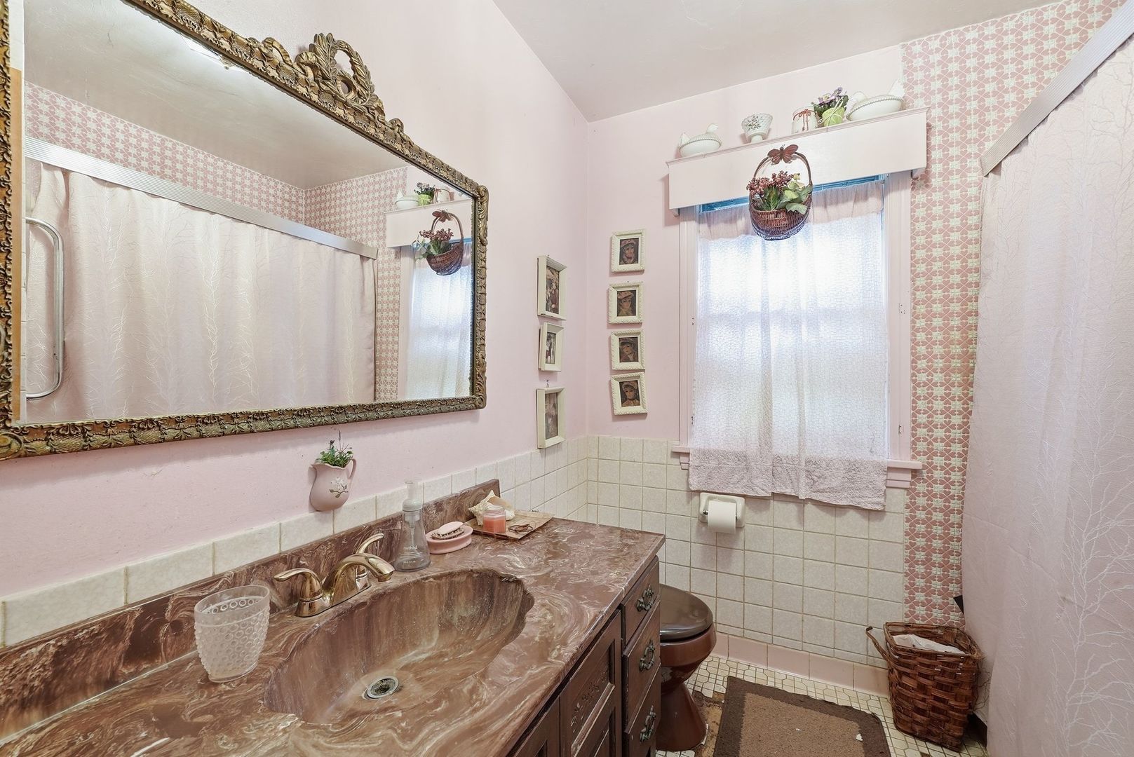 416 S Fairview Avenue Property Photo 6