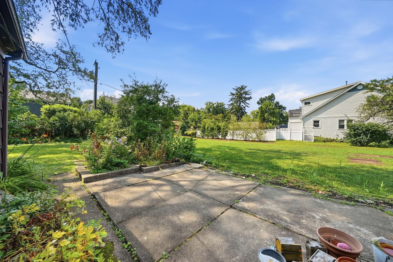 416 S Fairview Avenue Property Photo 19