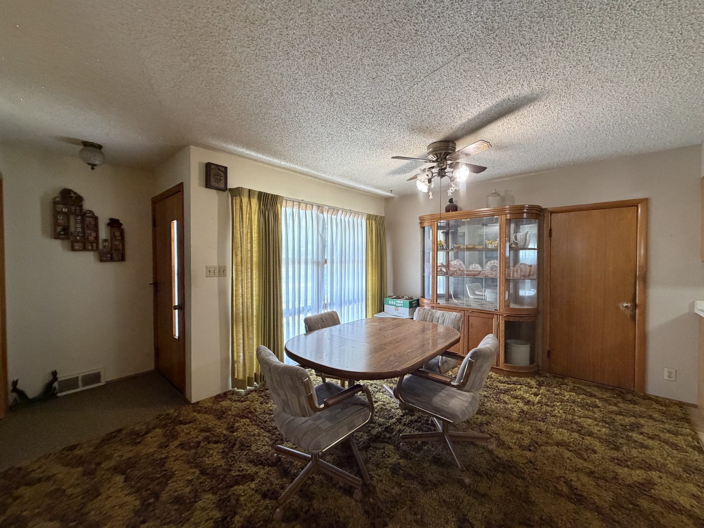 209 S 4th Avenue Property Photo 5