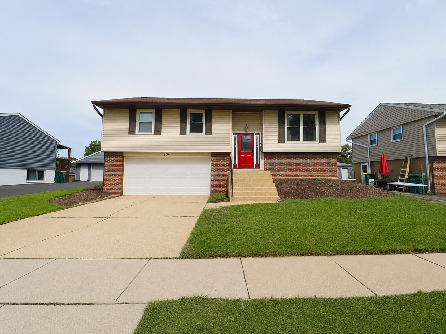 307 Hickory Avenue Property Photo 1