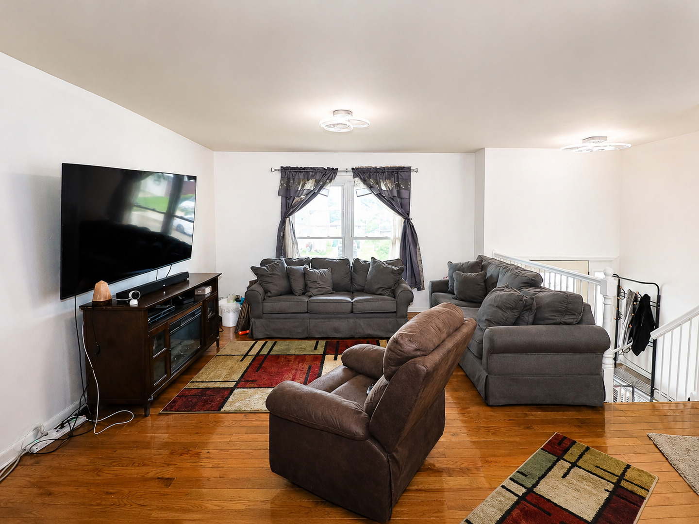 307 Hickory Avenue Property Photo 3