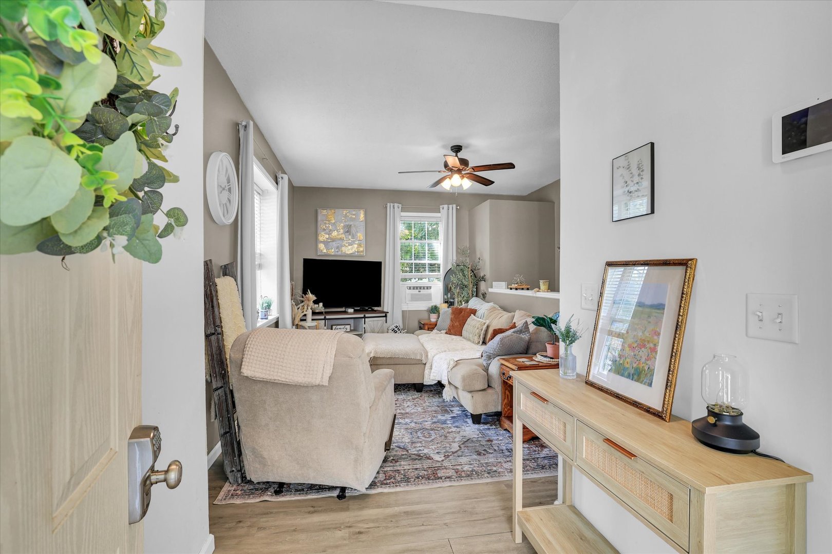 200 E Houghton Street Property Photo 10