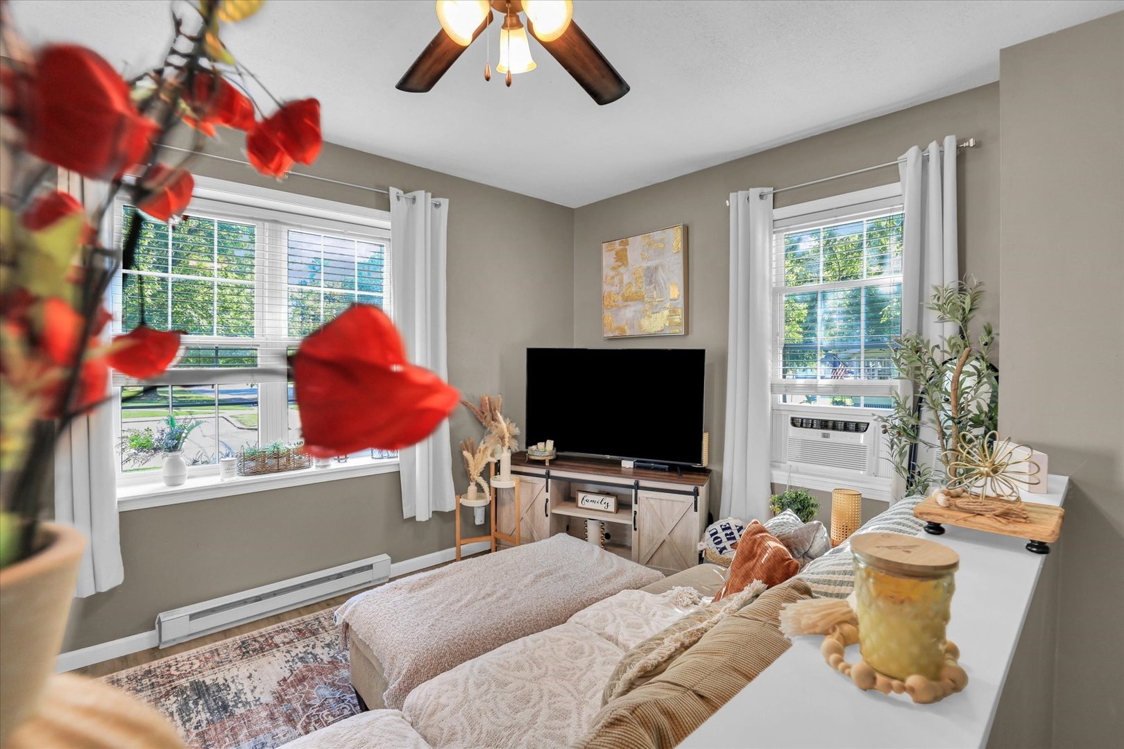 200 E Houghton Street Property Photo 15