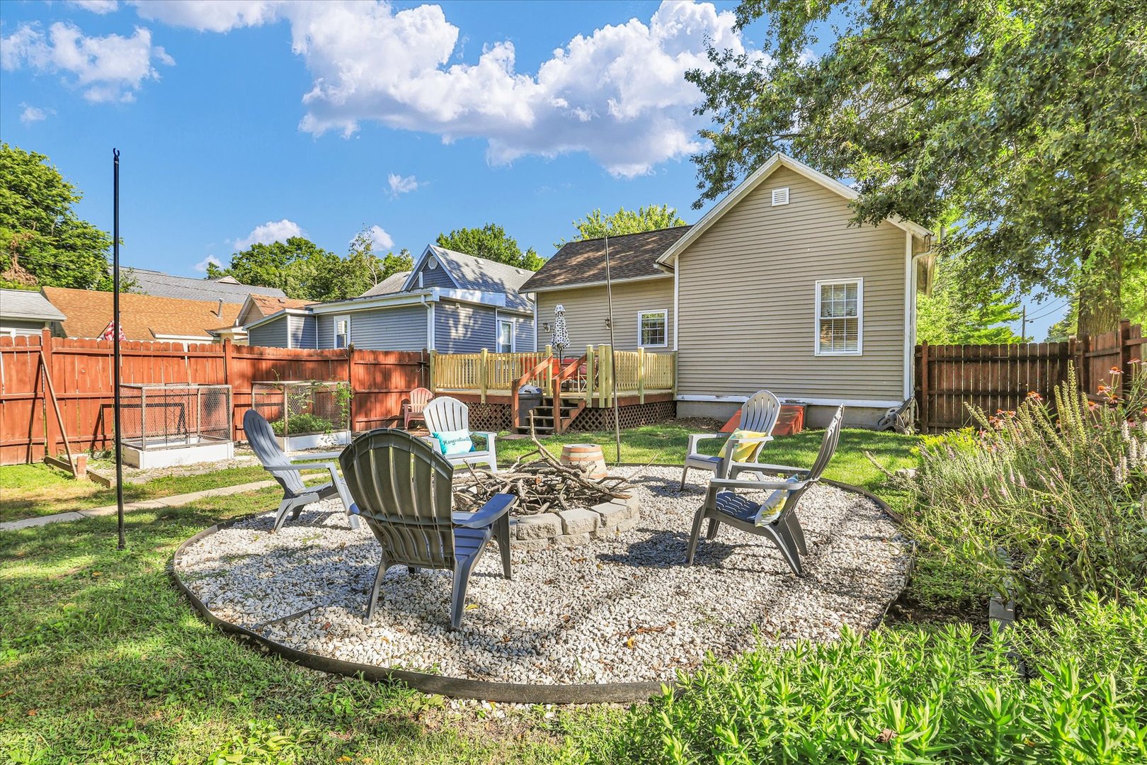 200 E Houghton Street Property Photo 46