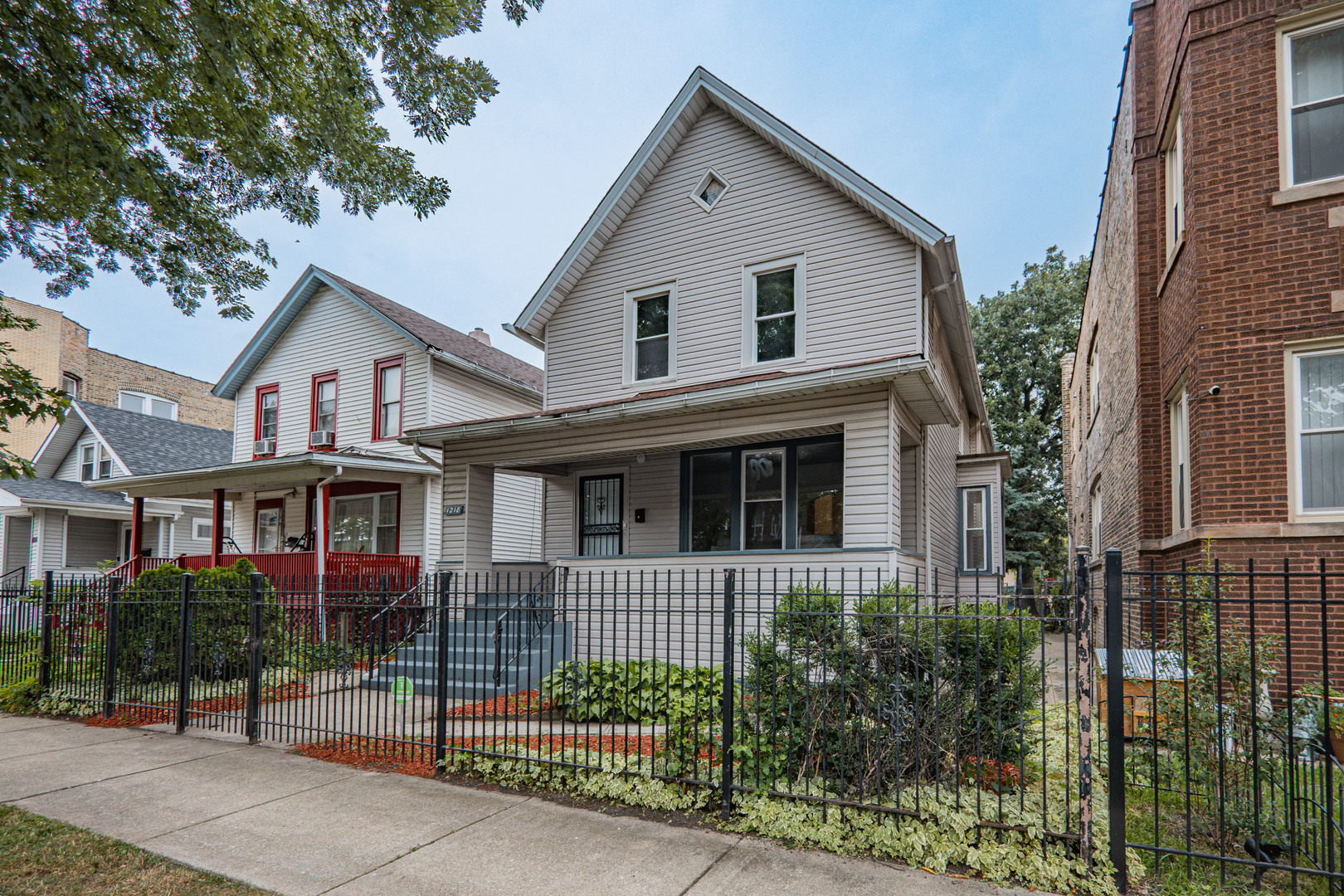 1218 N Parkside Avenue Property Photo 2