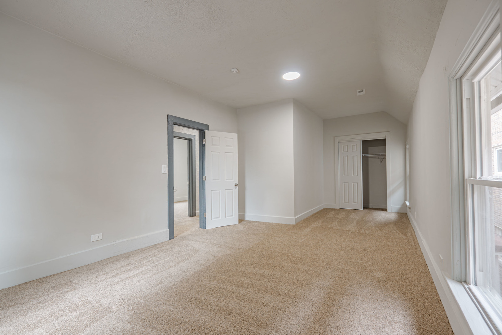 1218 N Parkside Avenue Property Photo 22