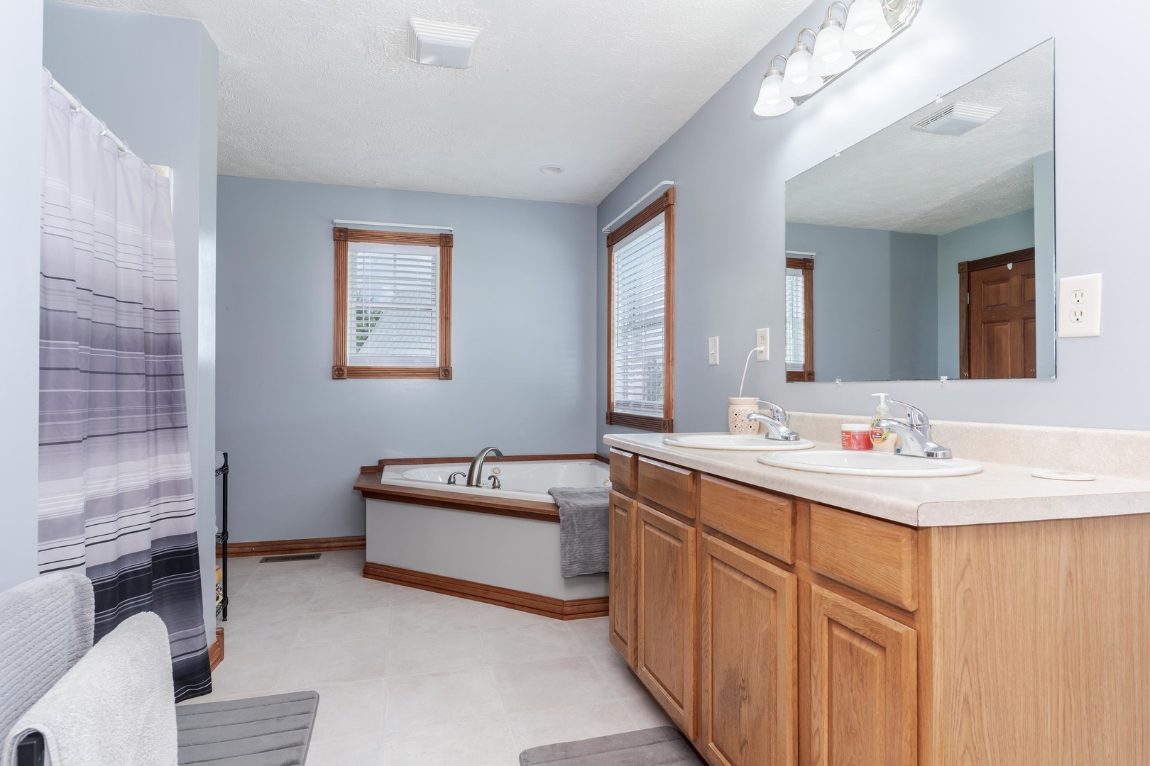 9850 N 300 East Road Property Photo 26