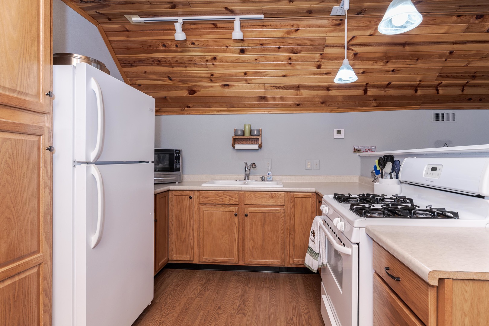 9850 N 300 East Road Property Photo 44