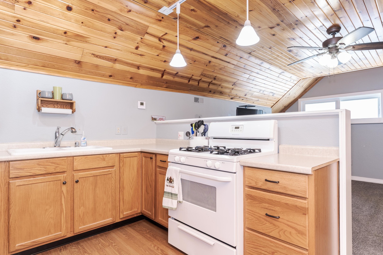 9850 N 300 East Road Property Photo 47