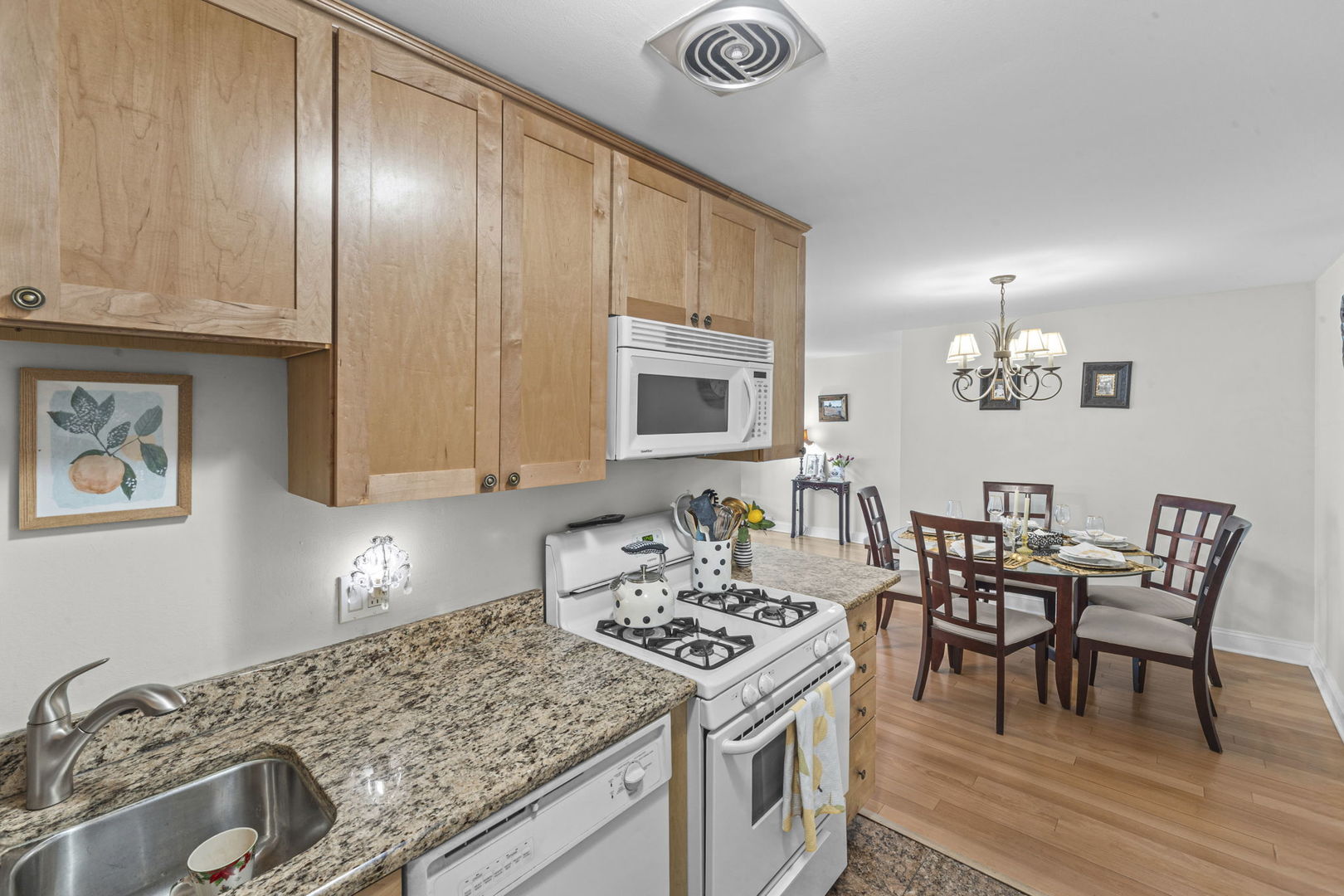 5510 Lincoln Avenue B310 Property Photo 14