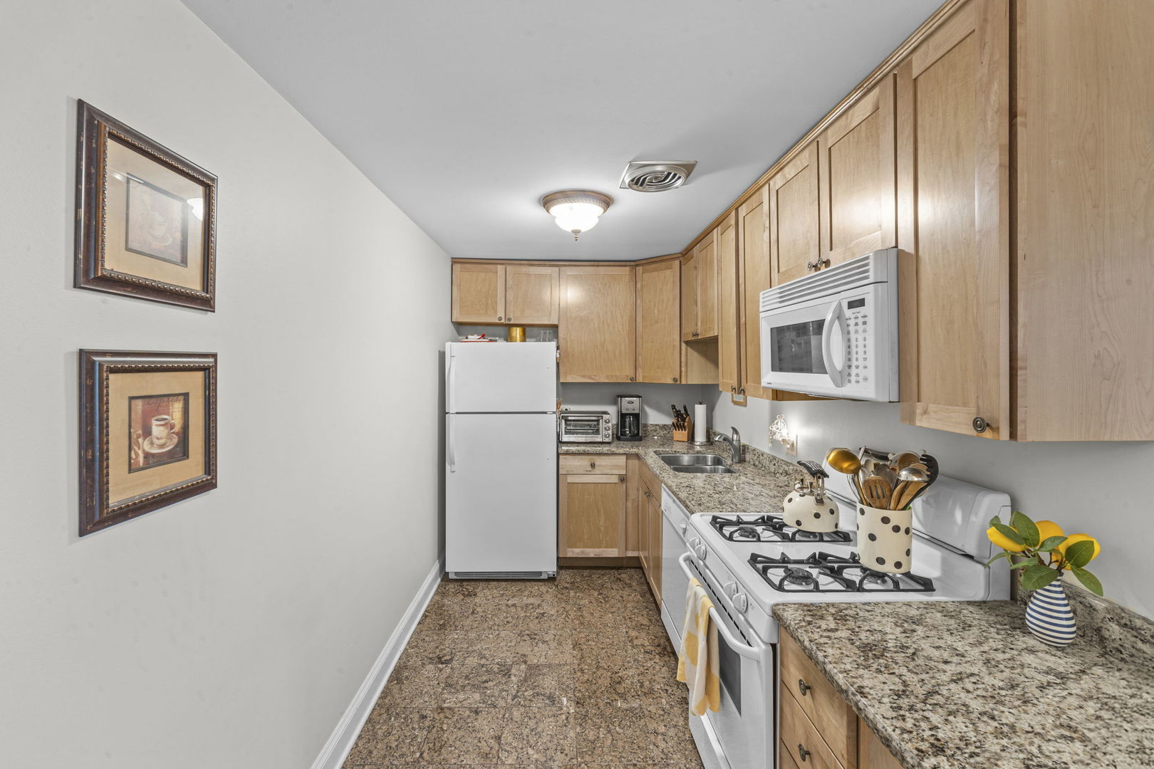 5510 Lincoln Avenue B310 Property Photo 15