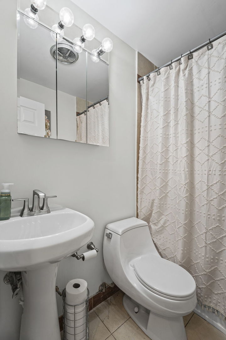 5510 Lincoln Avenue B310 Property Photo 21