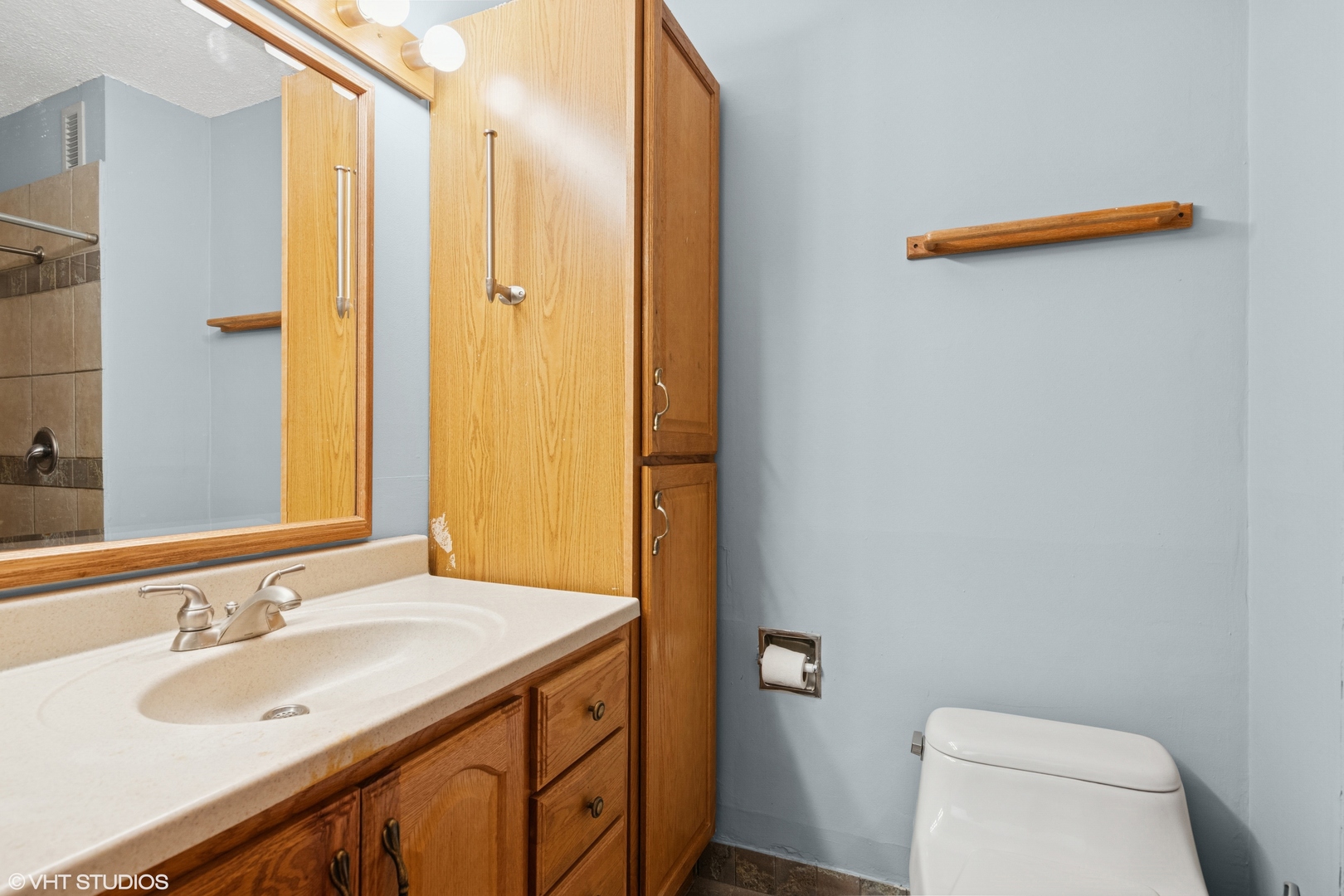 2200 S Stewart Avenue 4a Property Photo 12